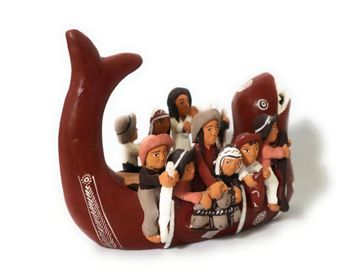 Peruvian Folk Art Fishermen in Boat Peruvian Quinua Ayachucho Ceramic 7