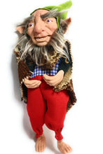 Load image into Gallery viewer, Duende Goblin Gnome-Like Spiritual Humanoid Andean Style 9" Tall