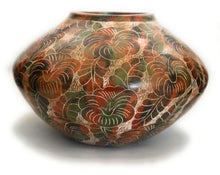 Load image into Gallery viewer, Nicaraguan Ceramic Etched Decorative Bowl Nicaragua Pottery San Juan de Oriente 5.5&quot; Tall
