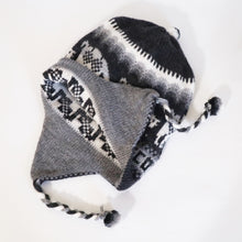 Load image into Gallery viewer, Chullo Alpaca Wool Blend Hat with Earflaps Reversible Light Gray/Rat Gray Unisex